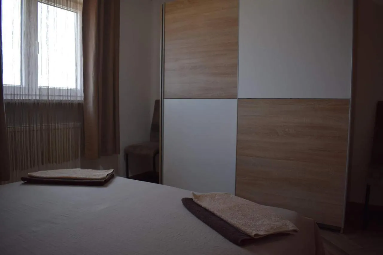 Apartman 3 Apartment Liznjan