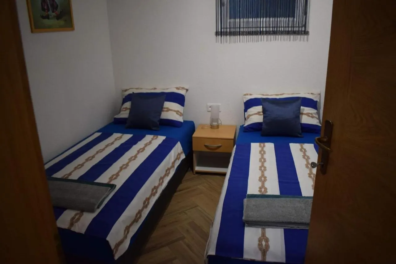 Apartman 3 Apartment Liznjan