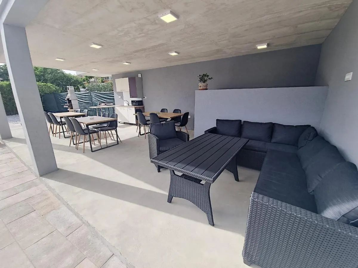 Apartman 3 Apartment Liznjan 0*,